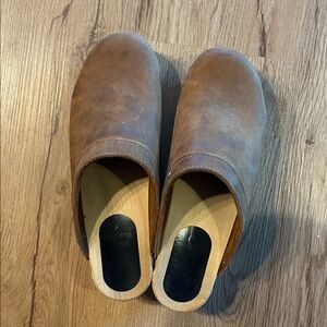 Women’s mules: Brown Leather Slip-On Shoes Danish Tradition